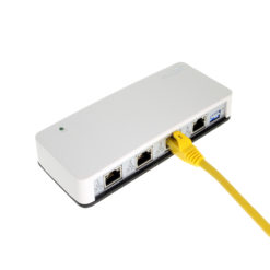 Gigabit Ethernet Cat5/6 cable connected