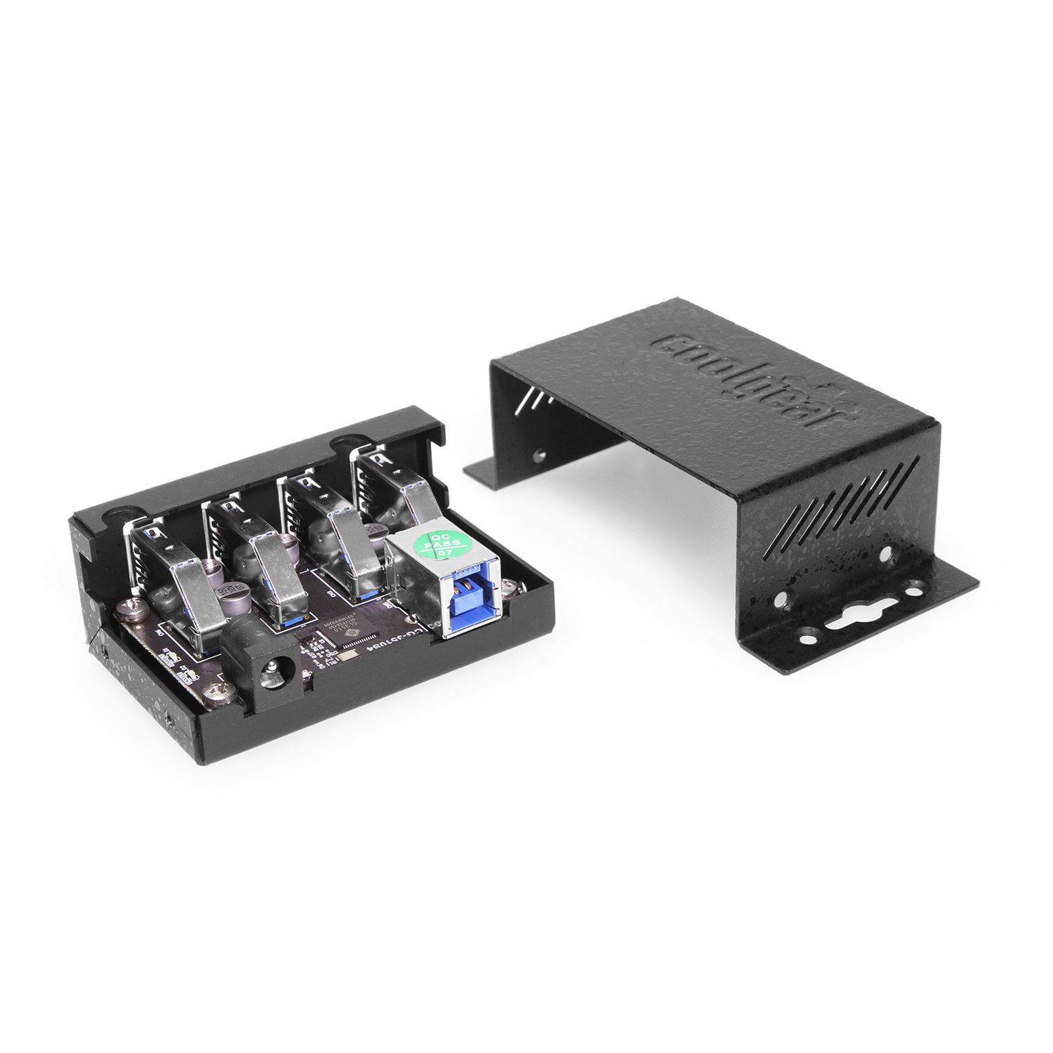 4 Port USB 3.2 Gen 1 Type-C Power Delivery Hub w/ ESD Surge Protection &  Screw Locking Ports - Coolgear